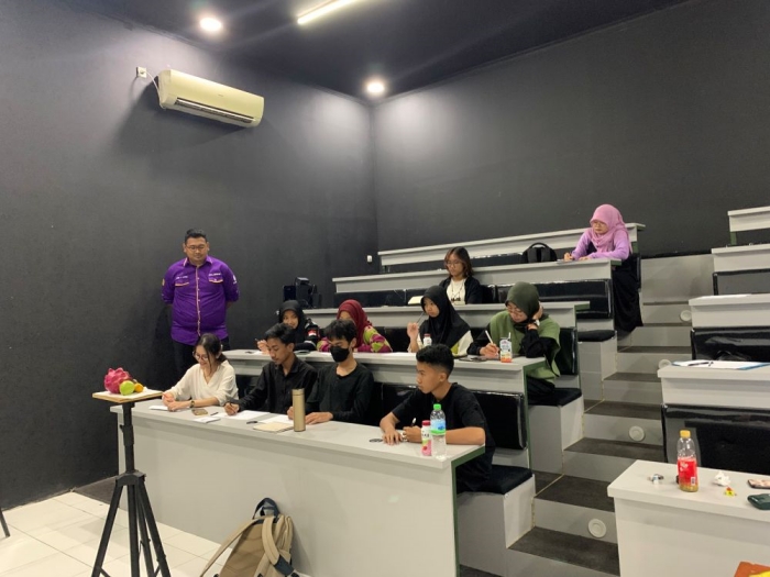 Workshop Dasar-Dasar Film dan Animasi untuk Siswa di SMK 2 LPPM RI Majalaya di Kabupaten Bandung