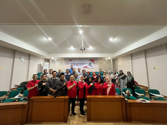 PELATIHAN FOTOGRAFI DAN CONTENT WRITING KEPADA MITRA UMKM YANG TERGABUNG DI WAHANA BINA INSANI [WBI] PUSDAI BANDUNG 16 NOVEMBER 2024