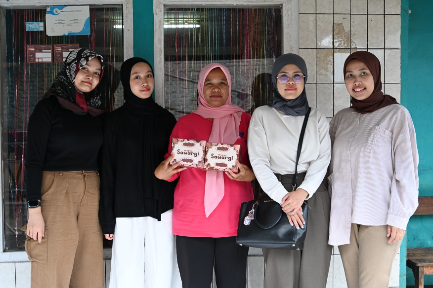 Implementasi Desain Kemasan Aliagrem Sawargi dalam Meningkatkan Brand Awareness Implementasi Desain Kemasan Aliagrem Sawargi dalam Meningkatkan Brand Awareness