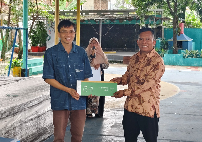 Optimalisasi Desain Komunikasi Visual melalui Signage Edukatif Berbasis Environment Graphic Design di SD Islam Al-Amanah Bandung Optimalisasi Desain Komunikasi Visual melalui Signage Edukatif Berbasis Environment Graphic Design di SD Islam Al-Amanah Bandung