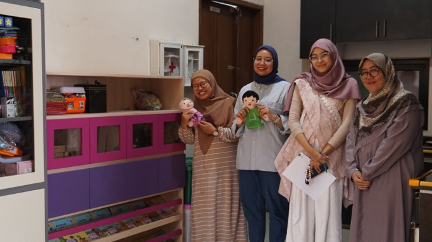 Hibah Furnitur Ramah Anak sebagai Media Pembelajaran di Almalia School